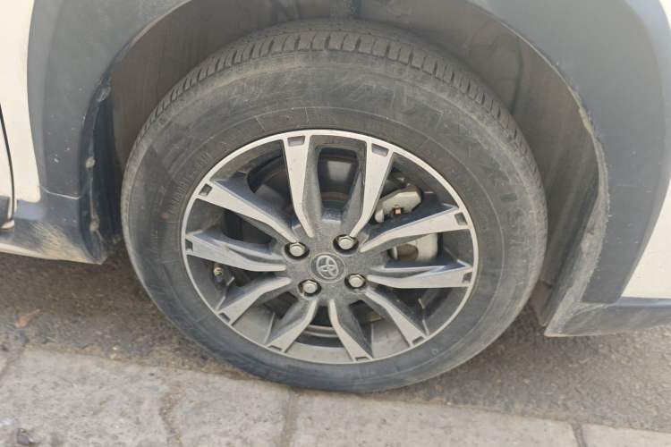 Used Toyota YARiS L Zhi Xuan 2021 X-Trail 1.5L CVT Luxury Edition Right Front Wheel Hub