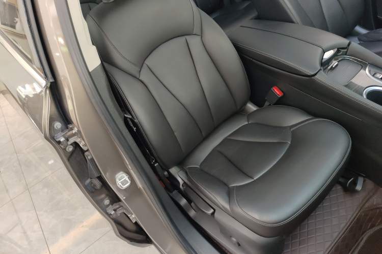 Used Buick Envision 2018 20T Two-Wheel-Drive Elite Model