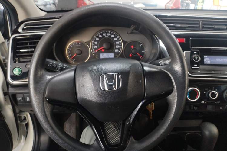 Used Honda Greiz 2016 1.5L CVT Comfort Version
