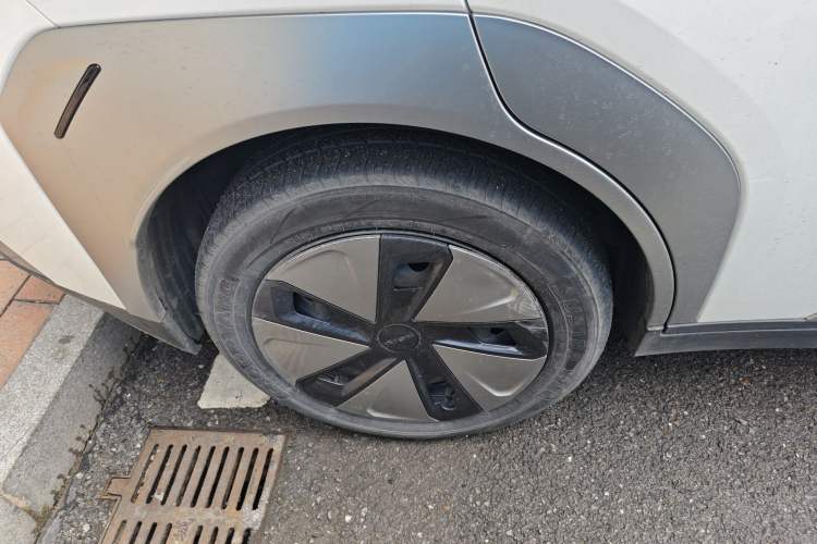 Used AION Y 2023 Plus 610 Enjoyment Edition Ternary Lithium
