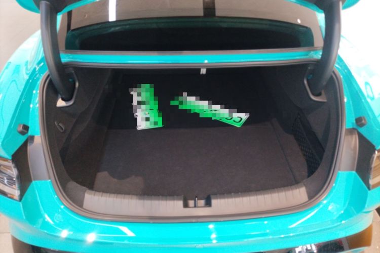 Used Xiaomi Auto SU7 2024 Four-Wheel Drive Ultra-Long Range Advanced Intelligent Driving Max Edition
