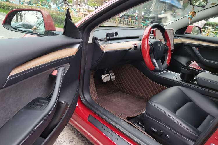 Used Tesla Model 3 2022 Performance High-Performance All-Wheel-Drive Version
