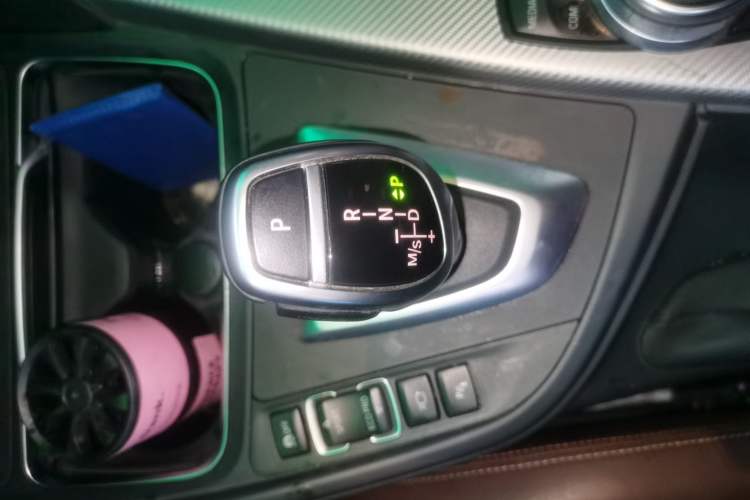 Used BMW 3 Series 2019 320i M Sport Night Edition Gear Lever