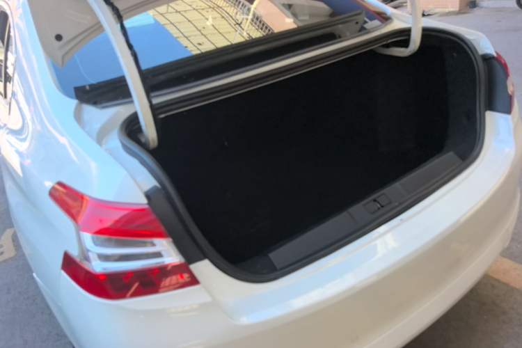 Used Peugeot 408 2018 350THP Automatic Luxury Edition