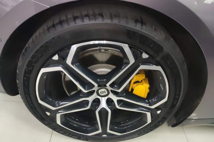 Used Xiaomi Auto SU7 2024 Four-Wheel Drive Ultra-Long Range Advanced Intelligent Driving Max Edition