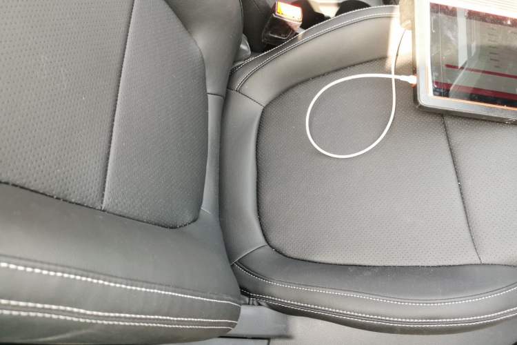 Used MG ZS 2020 Global Bestseller with 1.5L Engine Manual Transmission and a Massive 65-Inch Panoramic Sunroof Version Right Front Seat