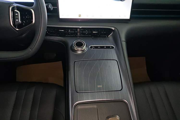 Used Geely Galaxy E5 2024 530 km Exploration+ Version Gear Lever