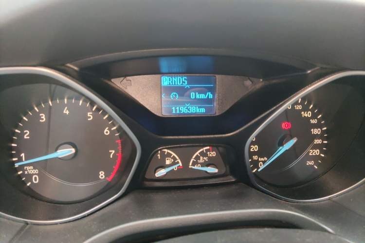 Used Ford Focus 2015 Sedan 1.6L Automatic Trend Model Odometer Close Up