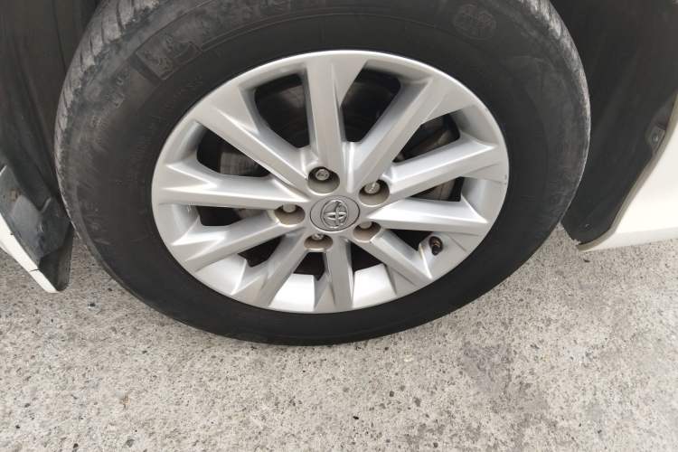 Used Toyota Camry 2012 2.5G Luxury Edition Right Front Wheel Hub