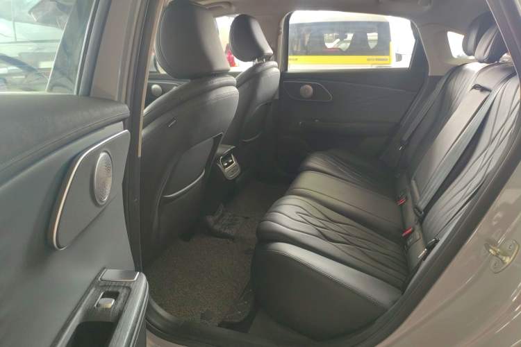 Used Chery Fengyun A8L 2025 1.5 TGDI 145 km Luxury Version Left Rear Seat