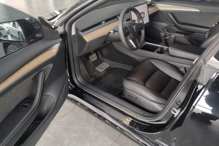 Used Tesla Model 3 2022 Rear-Wheel-Drive Version