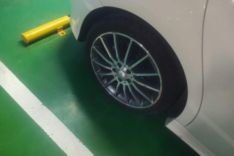 Used Mercedes-Benz A-Class 2015 A 200 Sport Edition Right Rear Wheel Hub