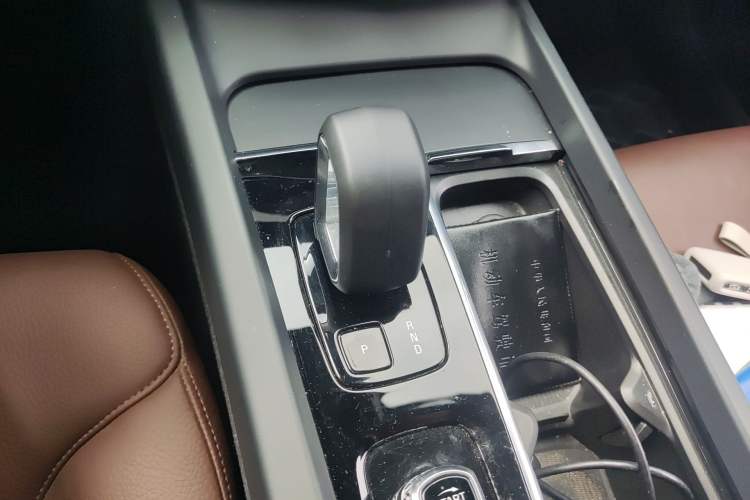 Used Volvo S60 2025 B4 Zhiyi Luxury Edition Gear Lever