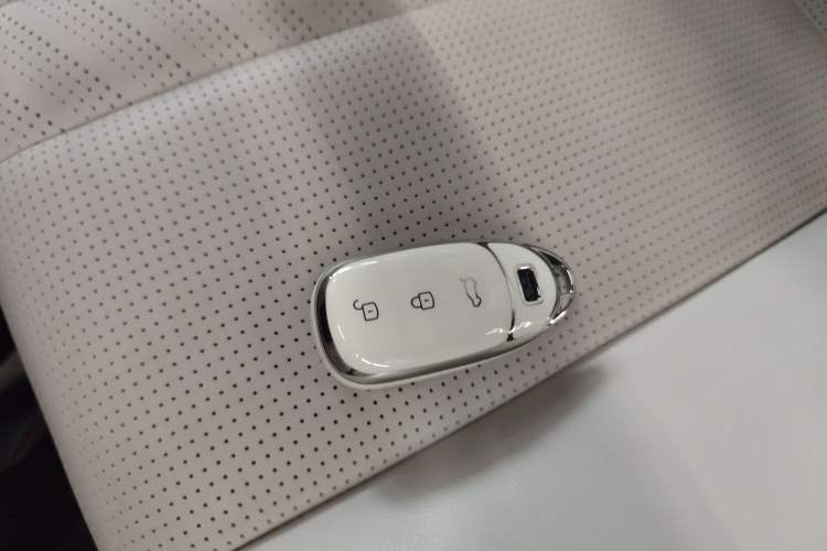 Used Li Auto ONE 2020 Extended-Range 6-Seater Version
