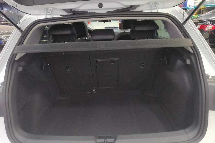 Used Volkswagen Golf 2023 Facelift 280TSI DSG Pro Trunk