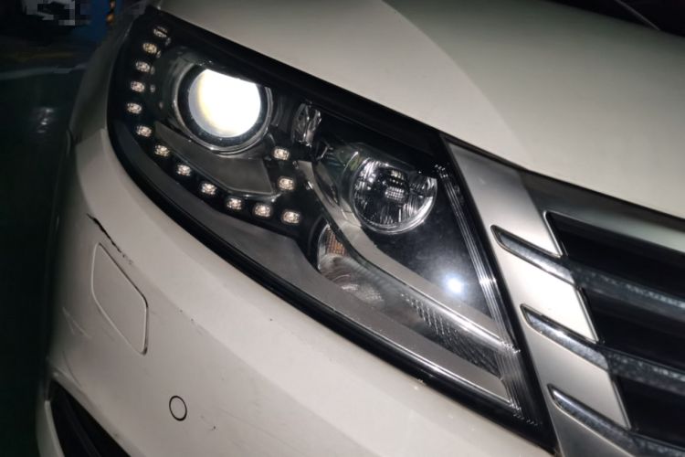 Used Volkswagen FAW-Volkswagen CC 2015 2.0 TSI Luxury Model Right Front Headlight