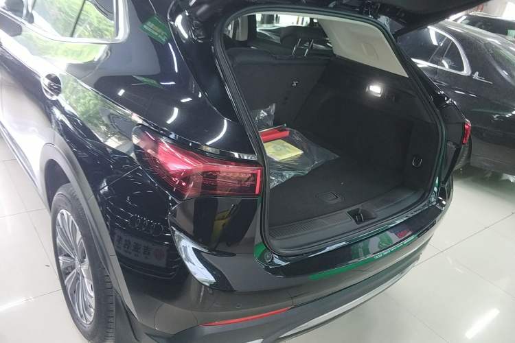 Used Buick Envision 2025 25T Entry-Grade Platinum Edition
