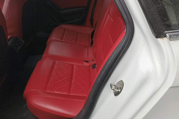 Used Audi A4L 2016 35 TFSI Collector's Edition Automatic Standard Model
