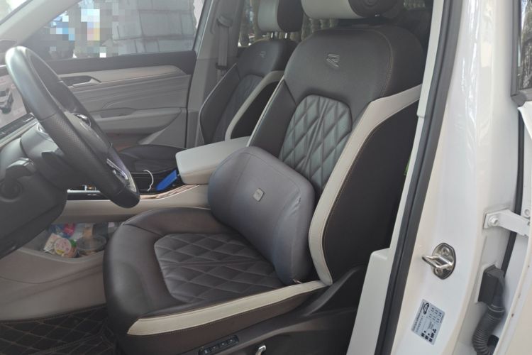 Used Volkswagen Tavendor 2023 380TSI All-Wheel Drive R-Line Journey Edition
