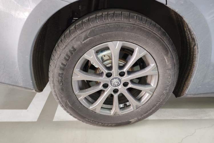 Used BYD Qin L 2025 DM-i Smart Drive 80KM Leading Model Exterior 5