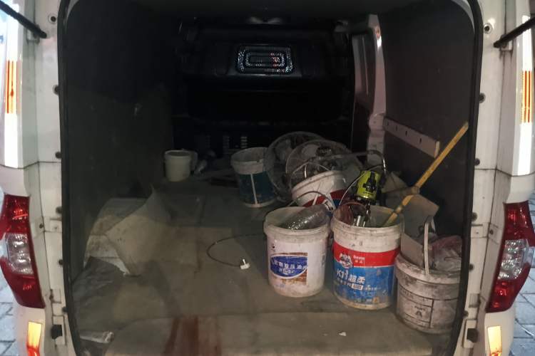 Used SAIC MAXUS EV30 2019 City Logistics Vehicle Fast Delivery Version Long Wheelbase Mengguli 35 kWh