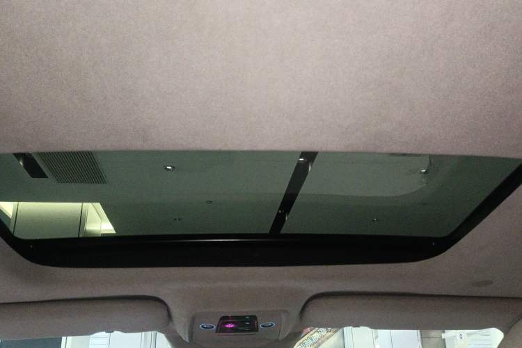 Used Denza D9 2022 DM-i 970 Four-Wheel Drive Prestige Model