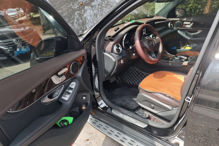 Used Mercedes-Benz GLC 2019 Facelift GLC 260 L 4MATIC Luxury Model Driver Seat