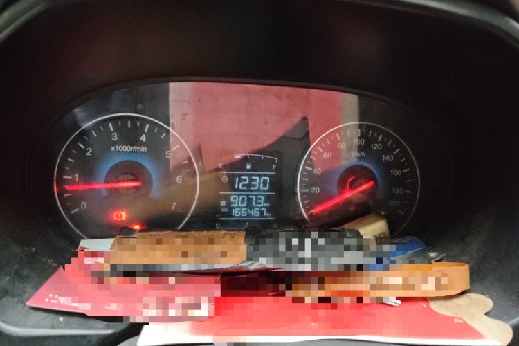 Used Dongfeng Fengon 330 2019 1.5L 330S Manual Luxury Van China VI Standard Instrument Cluster