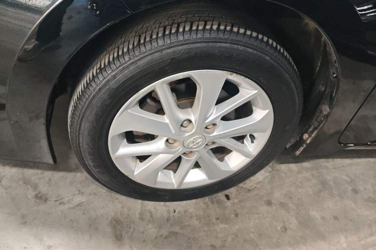 Used Toyota Corolla 2014 1.6L CVT GL-i Leather Edition
