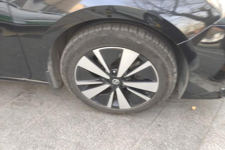 Used Nissan Teana 2020 2.0T XL Upper AD1 Smart Navigation Edition Right Front Wheel Hub