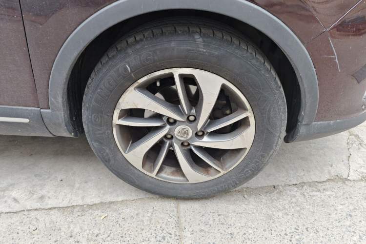 Used Baojun 560 2015 1.8L manual luxury version