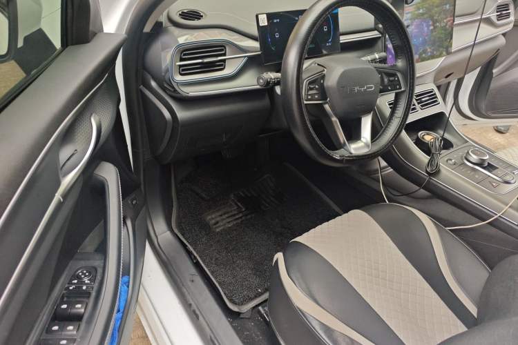 Used BYD Destroyer 05 2024 Honor Edition DM-i 120KM Luxury Model Driver Seat