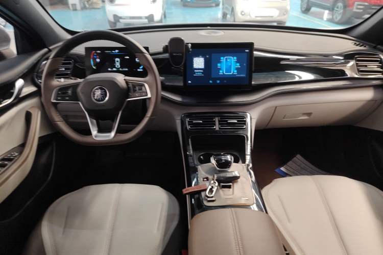 Used BYD Qin PLUS 2024 HONOR Edition DM-i 55KM Leading Model