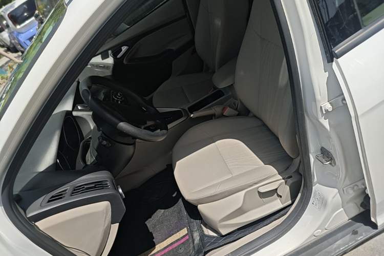 Used Ford Focus 2017 Sedan 1.6L Automatic Comfort Plus SmartDrive Edition
