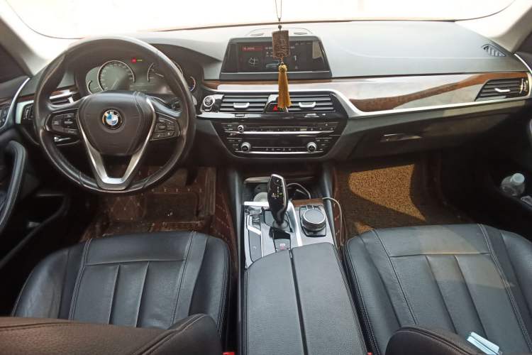 Used BMW 5 Series 2018 528Li Launch Special Edition
