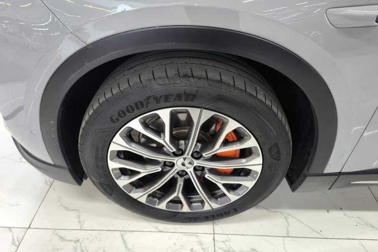 Used Nio ES6 2023 75 kWh Exterior 2