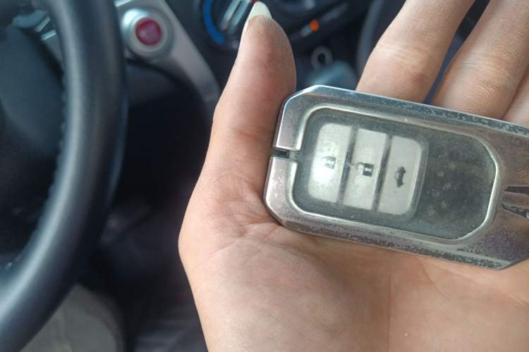 Used Honda Crider 2013 1.8L automatic luxury edition
