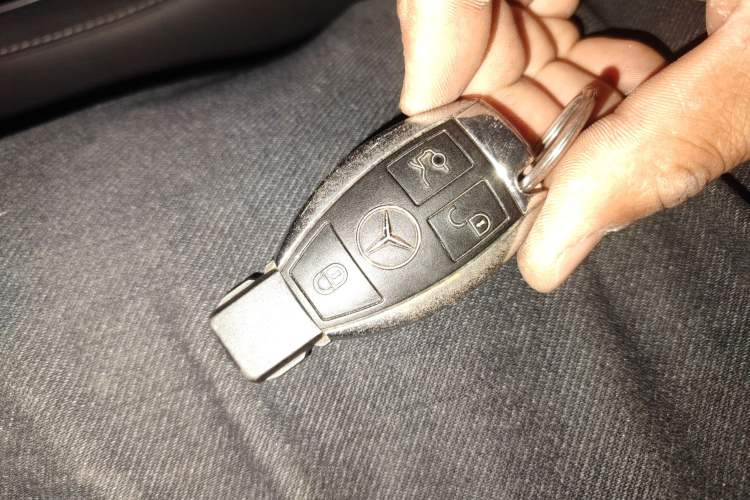 Used Mercedes-Benz S-Class 2016 S 320 L Business Model
