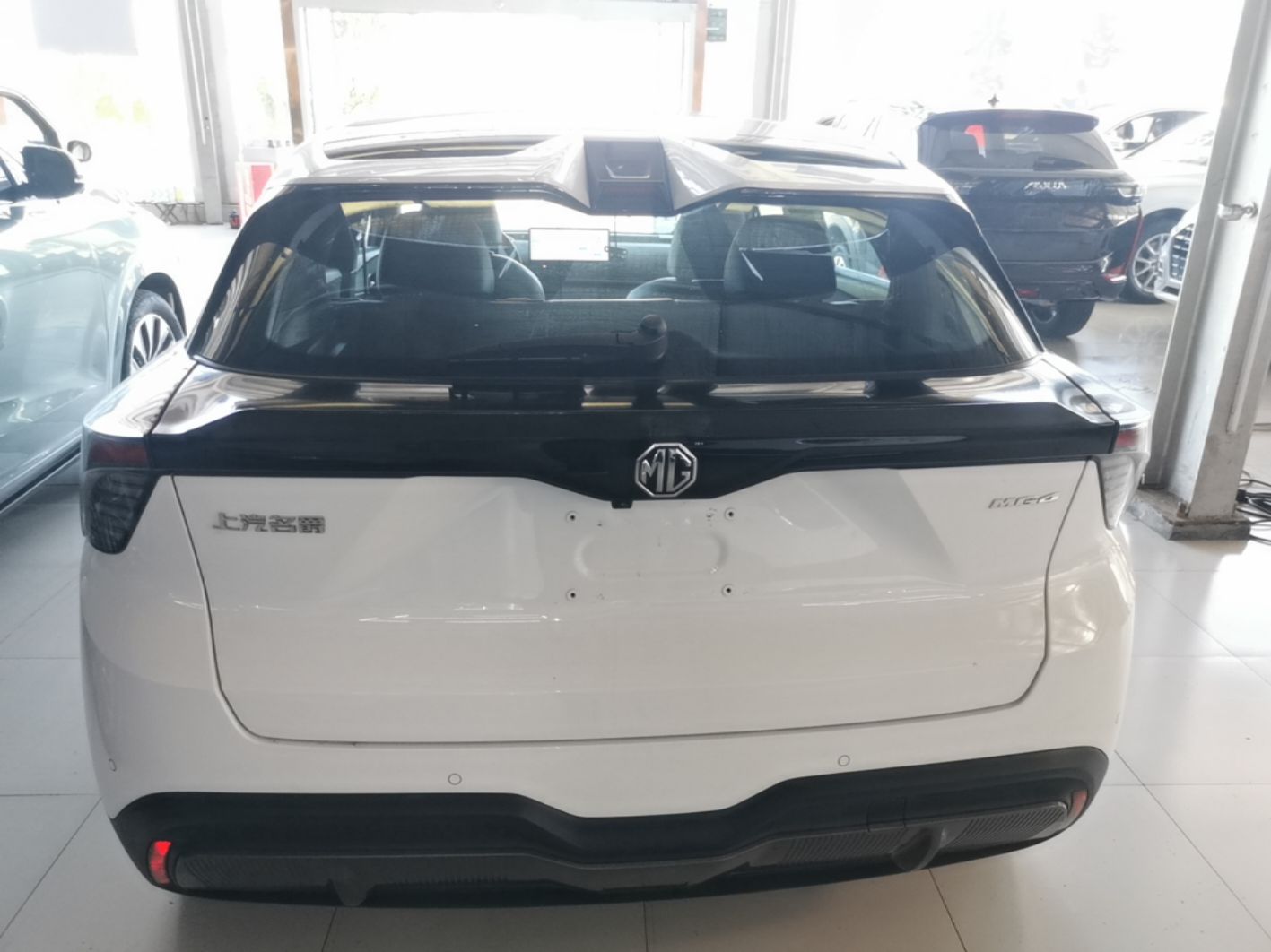 MG 4 EV 2023 415 km Range Sea-Faring Champion Edition — снимка 5