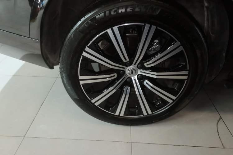 Used Volvo XC90 2023 B5 SmartDrive Luxury Edition 7 Seats