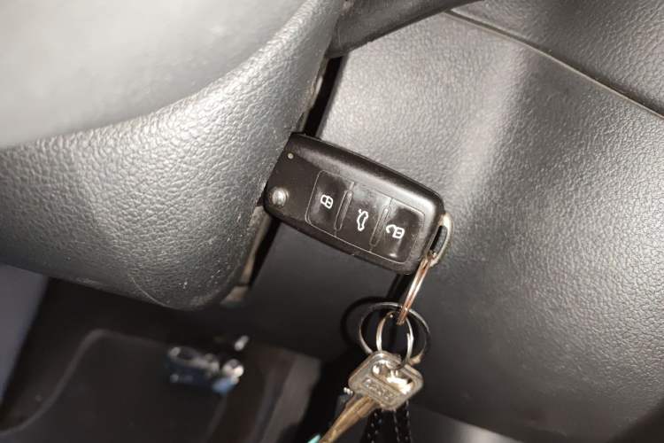 Used Volkswagen Tiguan L 2016 280TSI Automatic Two-Wheel-Drive Silk Road Style Edition