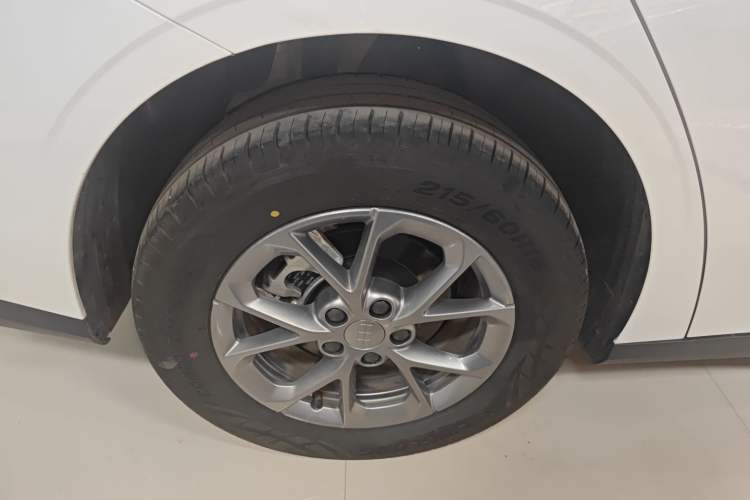 Used Geely Galaxy L6 2025 EM-i 60km Launch Edition Right Rear Wheel Hub
