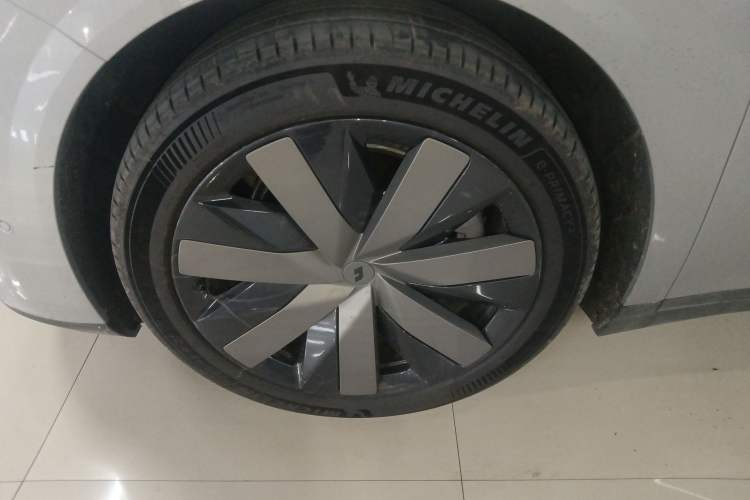 Used Li Auto i8 2025 Model Standard Version
