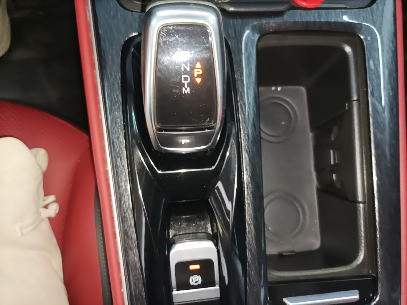 Dongfeng Aeolus Yixuan MAX 2021 1.5T Ultra-Stylish Trendsetter Edition — снимка 16