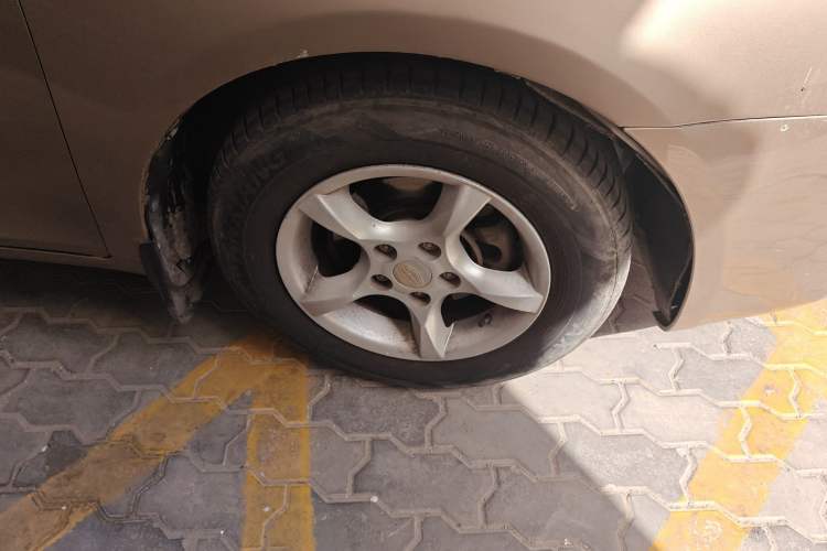 Used Geely Auto Classic Emgrand 2013 Sedan 1.5L Manual Entry-Level Model