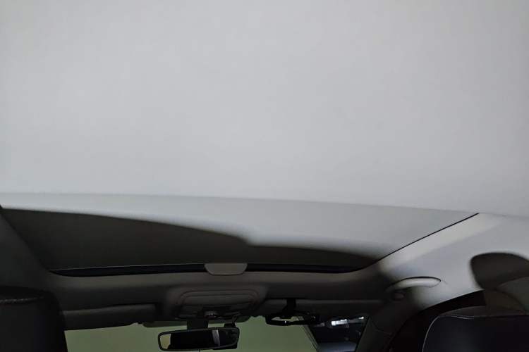 Used Skoda Octavia 2019 1.5L Automatic Smart Drive Luxury Edition China VI Standard