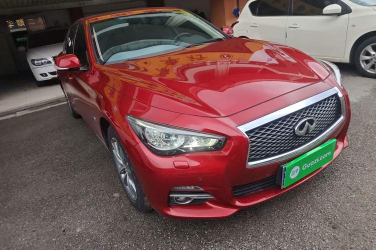 Used Infiniti Q50L 2016 2.0T Enjoyment Edition Front Right 45 Deg