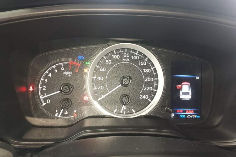 Used Toyota FRONTLANDER 2022 2.0L CVT Leading Edition