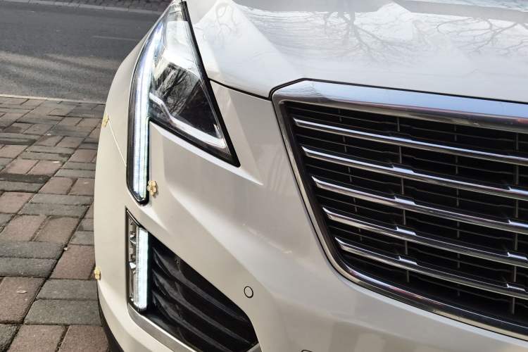 Used Cadillac XT5 2018 25T Luxury Model