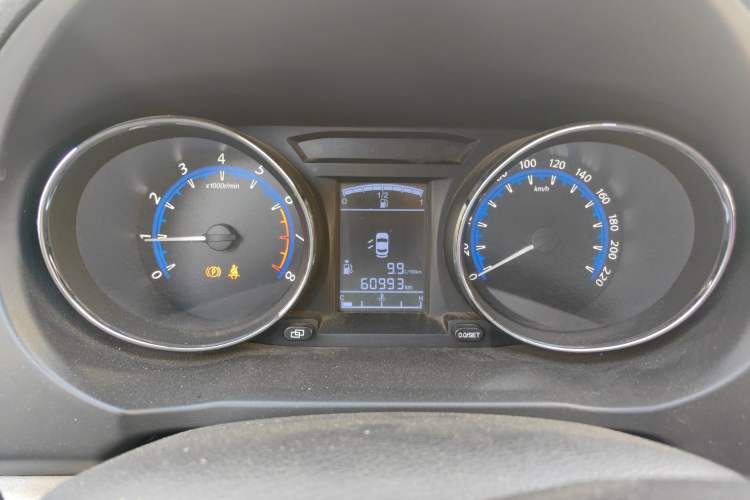 Used FORTHING S500 2016 1.6L Manual Luxury Model
